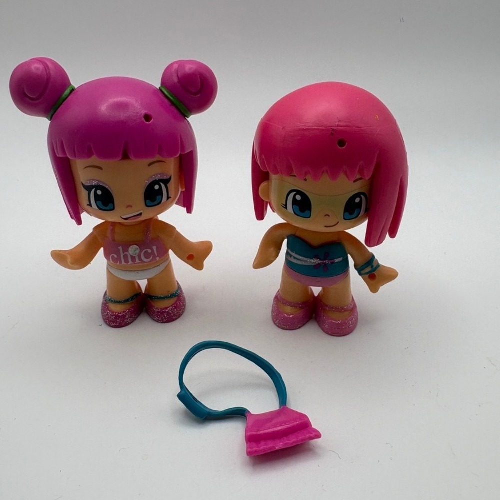 Lot of 2 Famosa Pinypon Mini Doll Figures and Accessories‎ Pink Fushia Hair
